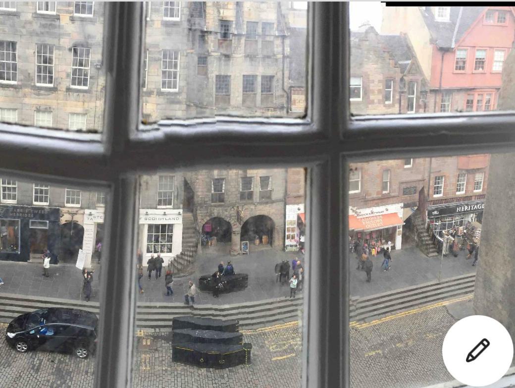 Old Town View Apartment Edinburgh Dış mekan fotoğraf