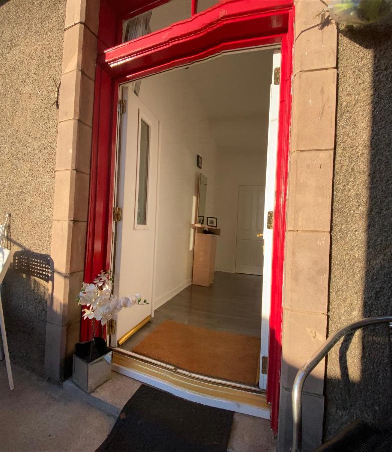 Old Town View Apartment Edinburgh Dış mekan fotoğraf