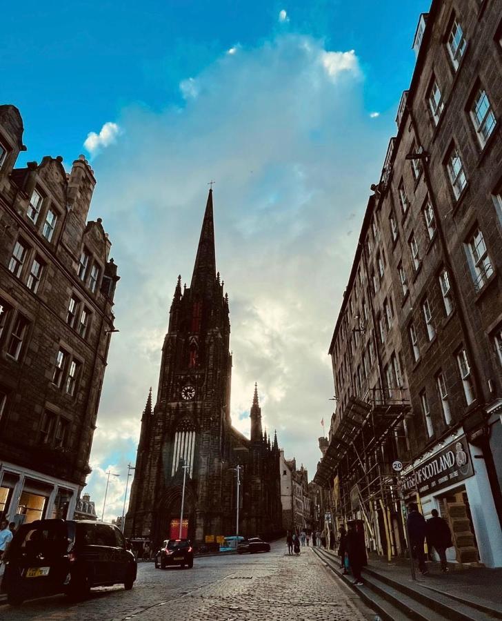 Old Town View Apartment Edinburgh Dış mekan fotoğraf